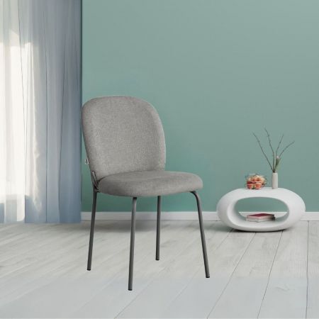 Sedia imbottita Cami in tessuto teddy tortora